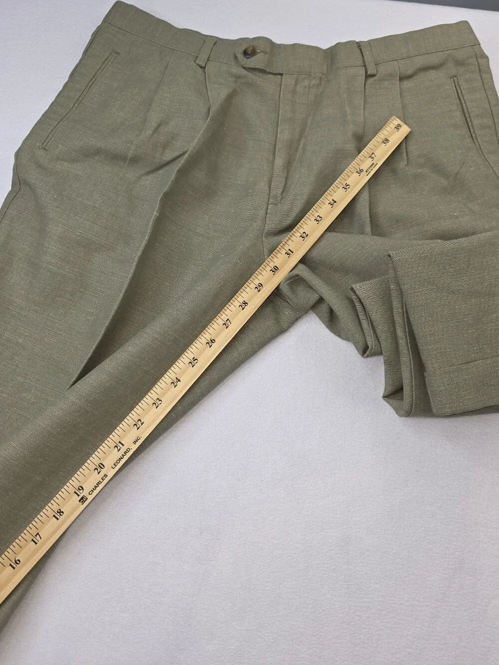 Dockers Khakis Men's Classic Pleated Dress Pants Green Size 38x30 CU-3730